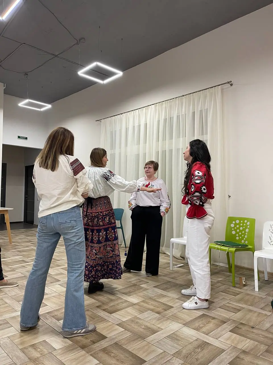 Учасниці під час групової системної розстановки